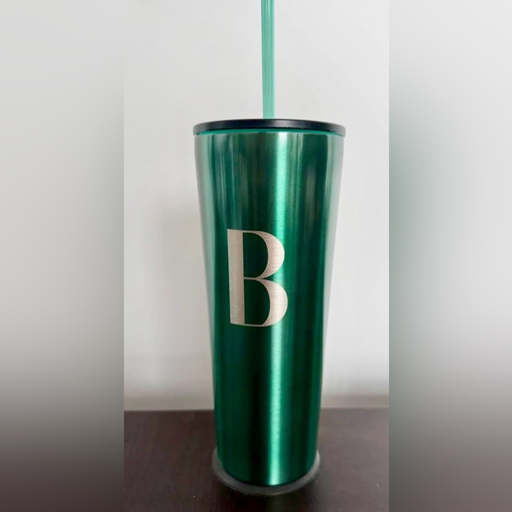 NEW! Modern Expressions, Monogram
Tumbler "B" 21,64 fl oz (640 ml), Green
